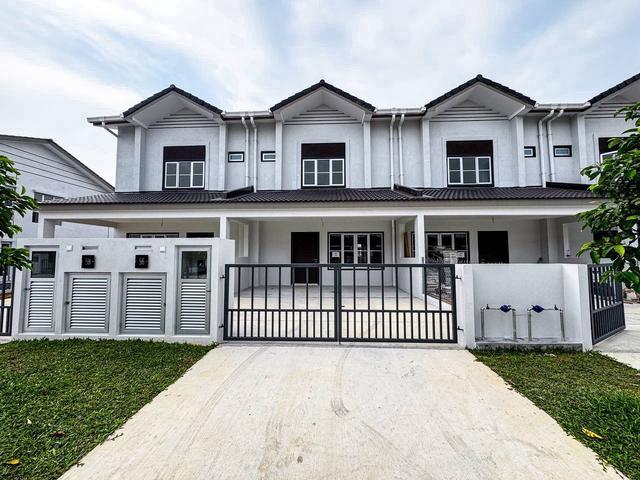 Terraced House for sale in Bandar Baru Salak Tinggi, Sepang