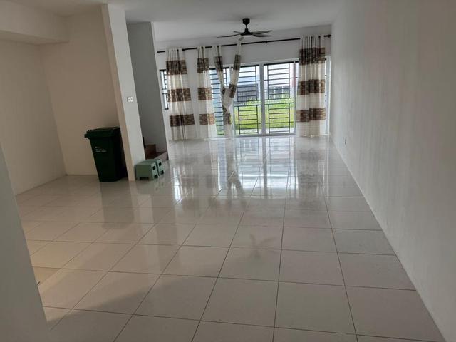 Terraced House for sale in Kota Samarahan, Bahagian Samarahan