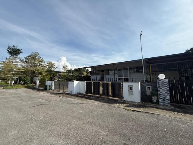 Terraced House for sale in Kuching, Bahagian Kuching