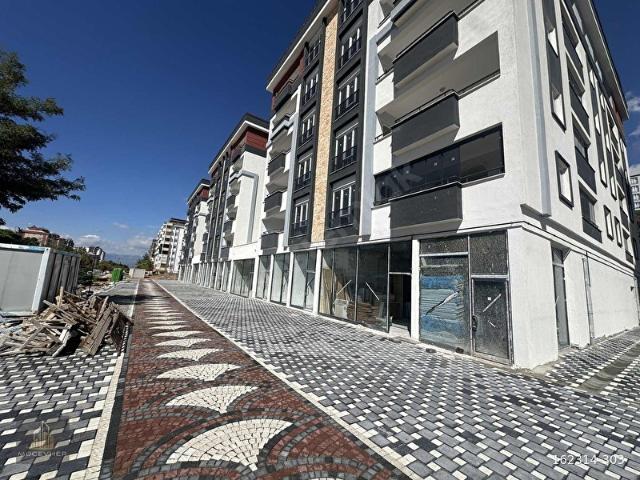 Cumhuriyet Mahallesi, Onikişubat içerisinde satılık Dükkan