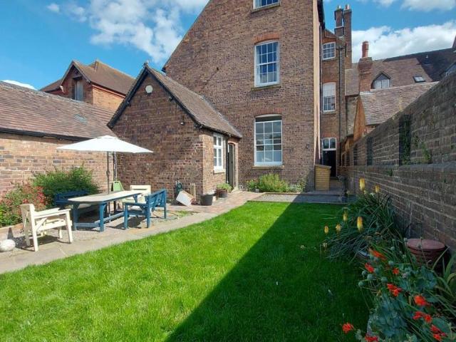House for rent in Acton Round, Shropshire