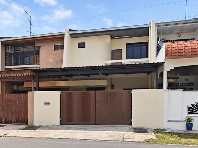 Terraced House for sale in Batu Pahat, Johor