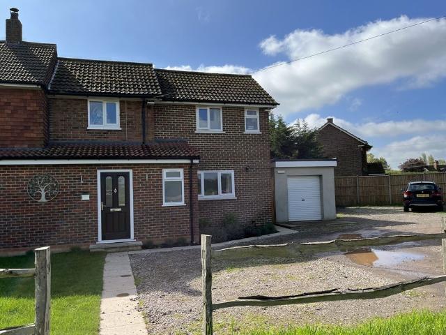 Room for rent in Westborough, Surrey