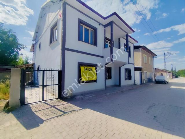 Gazi Mahallesi, Yeşilyurt içerisinde satılık Villa