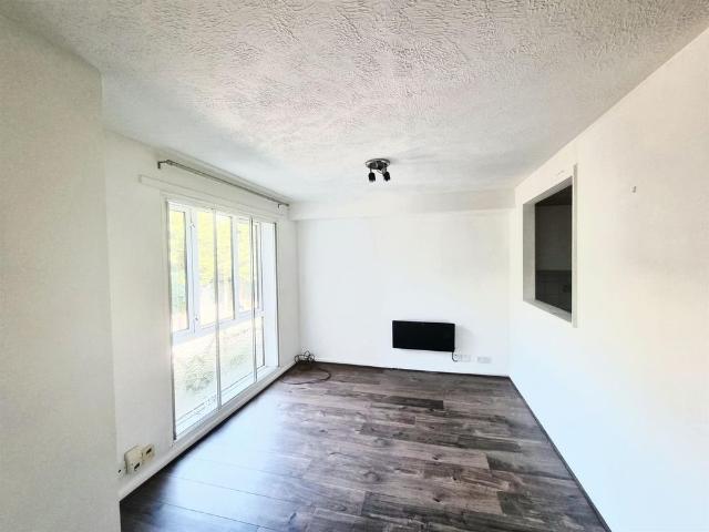 Apartment for rent in London Borough of Croydon, Greater London
