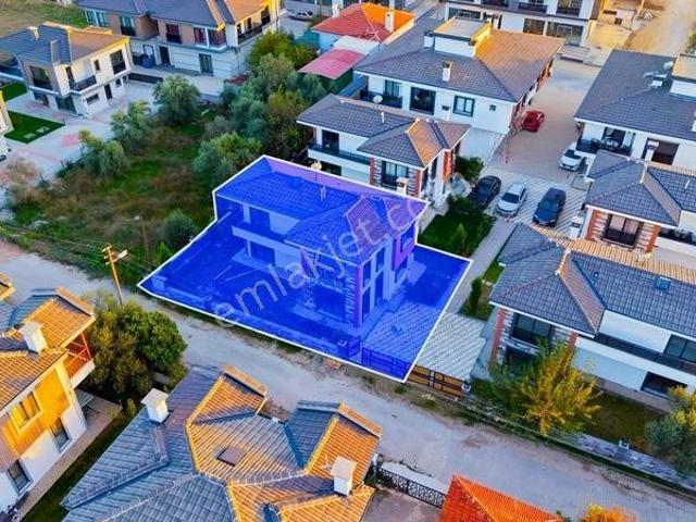 Ortaköy, Menteşe içerisinde satılık Villa