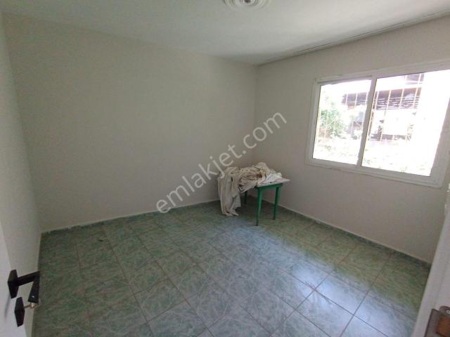 Karabağlar, İzmir içerisinde kiralık mülk