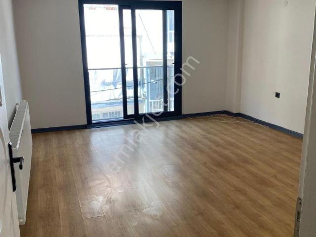 Karabağlar, İzmir içerisinde kiralık mülk