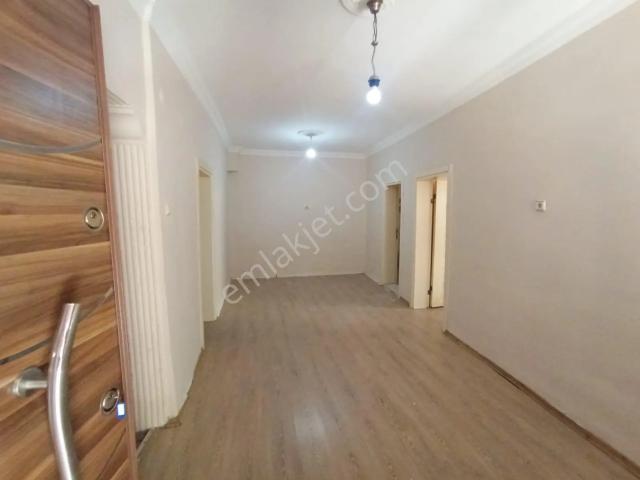 Barış Mahallesi, Karabağlar içerisinde kiralık mülk