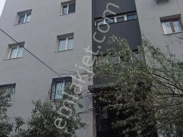 Karabağlar, İzmir içerisinde kiralık mülk