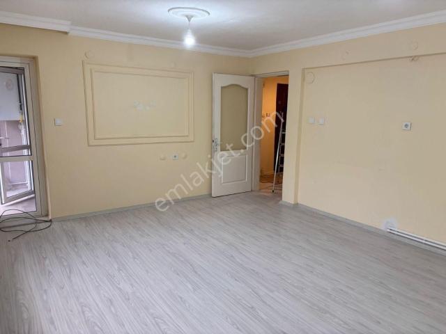 Karabağlar, İzmir içerisinde kiralık mülk