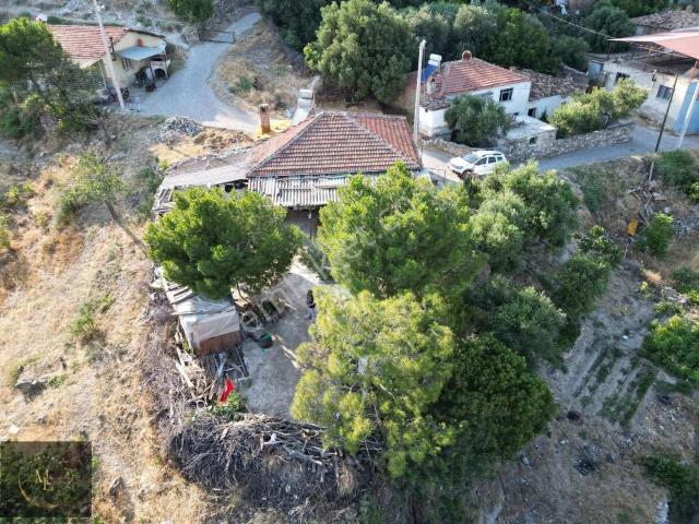Buharkent içerisinde satılık Villa