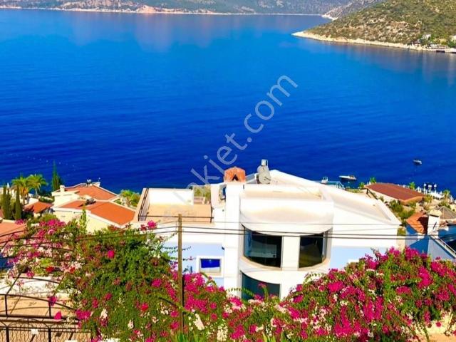 Kalkan, Kaş içerisinde satılık Villa