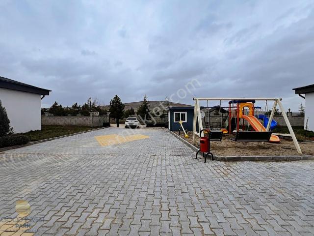 İhsaniye, Afyonkarahisar içerisinde satılık Villa
