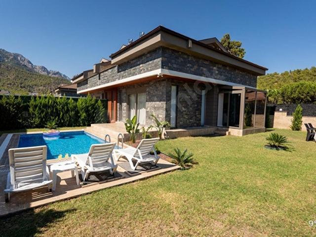 Kemer, Antalya içerisinde satılık Villa