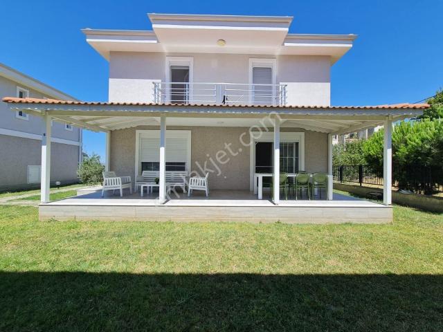Ayvalik, Balikesir içerisinde satılık Villa