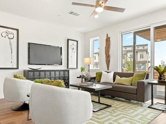 Townhouse for sale in Denton, Texas