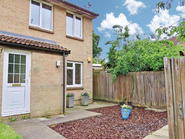 Apartment for rent in Ifield West, Crawley