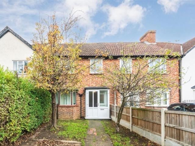 House for rent in London Borough of Ealing, Greater London