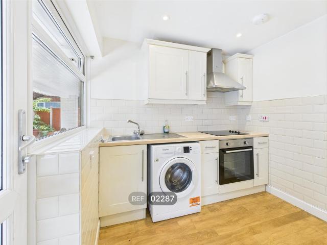 Apartment for rent in Avenues, Hull