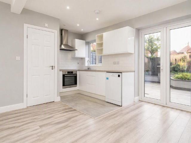 House for rent in Watford Rural, Batchworth