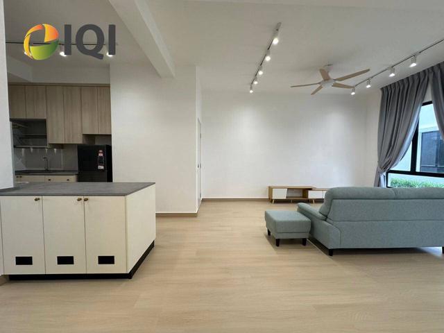 Townhouse for rent in Batu Kawan, Seberang Perai
