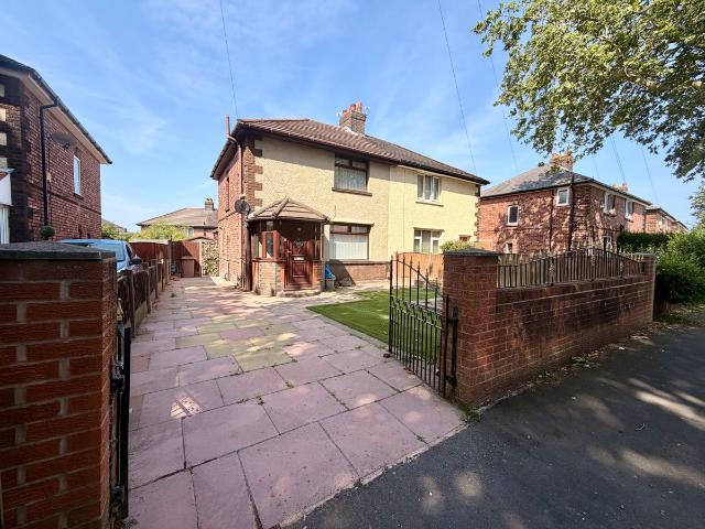 House for rent in Gillar's Green, St Helens