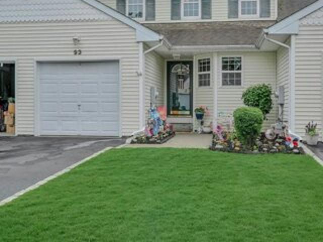 Condo for sale in Riverhead Condo for sale in Riverhead