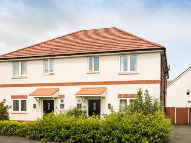 House for sale in Rossmore, Cheshire