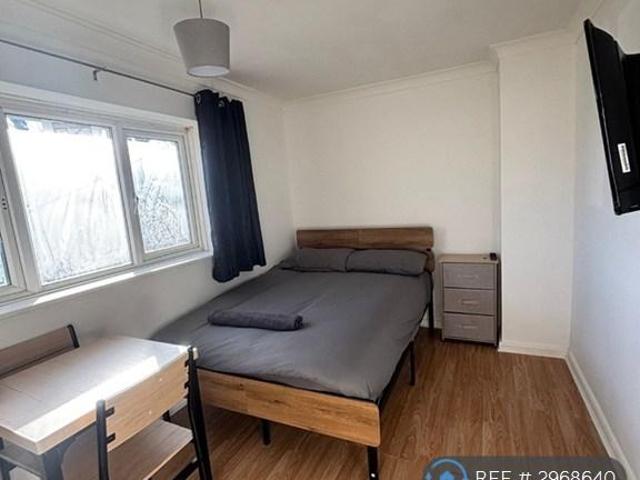 House for rent in Langley Green, Glynde