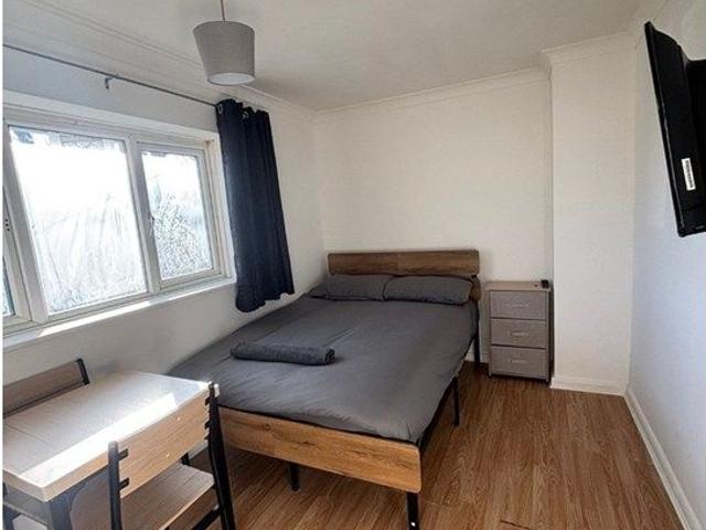 Room for rent in Langley Green, Glynde