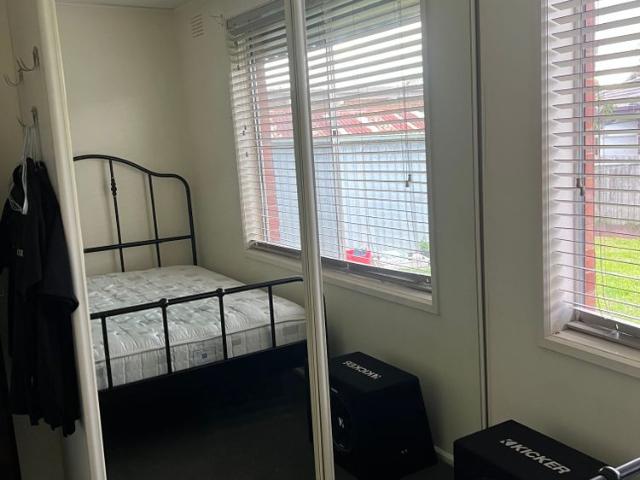Room for rent in Camerons Creek, Victoria