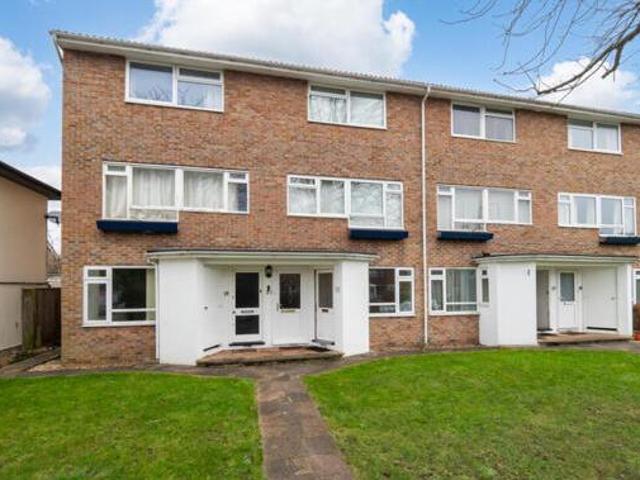 House for rent in Surrey