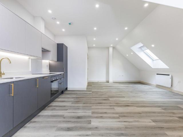 Apartment for rent in Carshalton Beeches, Greater London