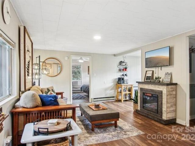 House for sale in Maggie Valley