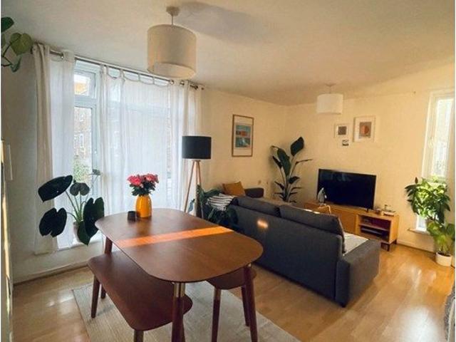 Apartment for rent in Avebury East Estate, Bethnal Green