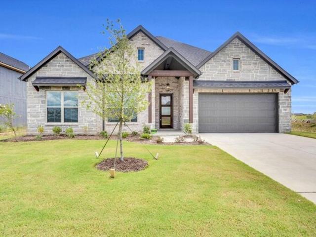 House for sale in Venus, Texas