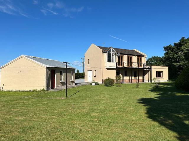 Farm for sale in Mullinahone