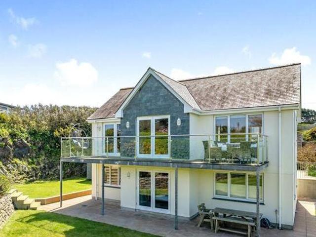 House for sale in Helston, Cornwall