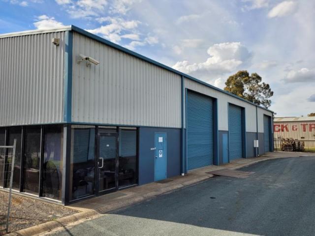 Warehouse for rent in Kilmore, Victoria