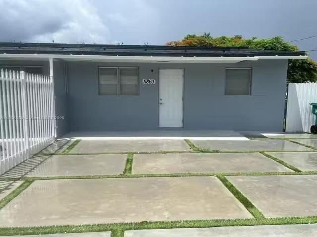 House for rent in Miami