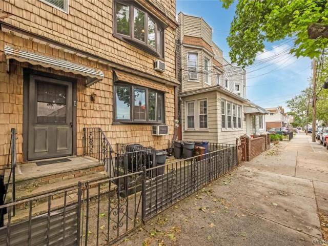 House for sale in Middle Village, New York