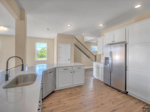 House for sale in Mchenry, Illinois