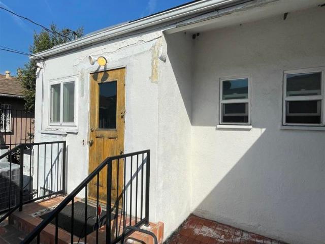 House for sale in Inglewood, California