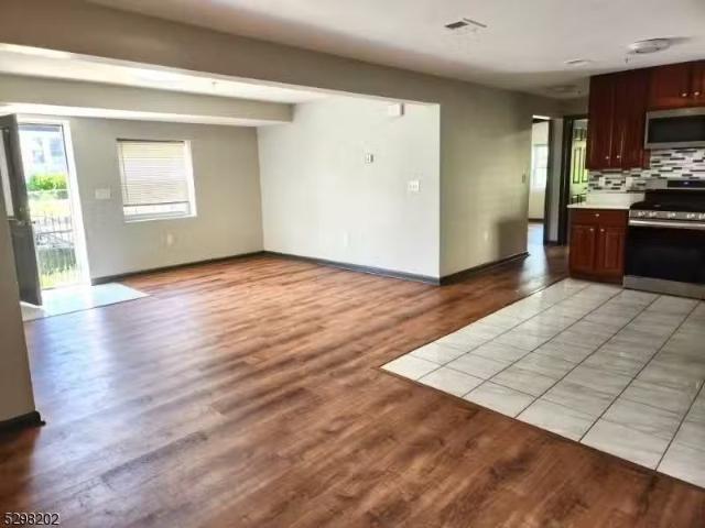 House for rent in Newark