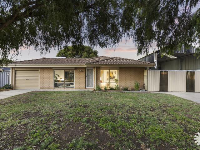 House for sale in Waikiki, Western Australia