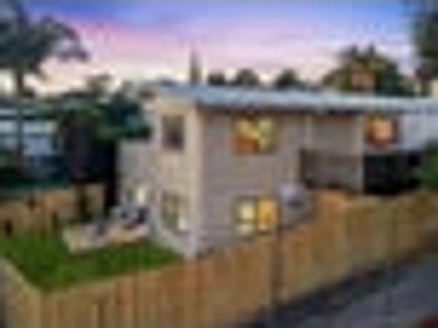 House for sale in Avondale