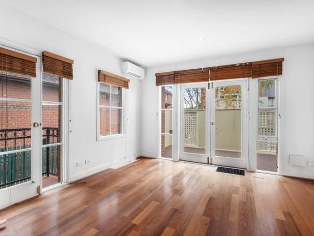 Townhouse for rent in Camerons Creek, Victoria