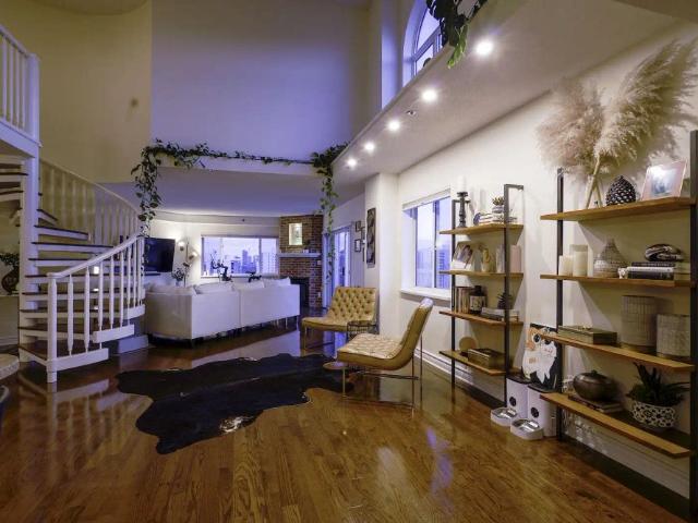 Apartment for rent in Wîhkwêntôwin, Edmonton