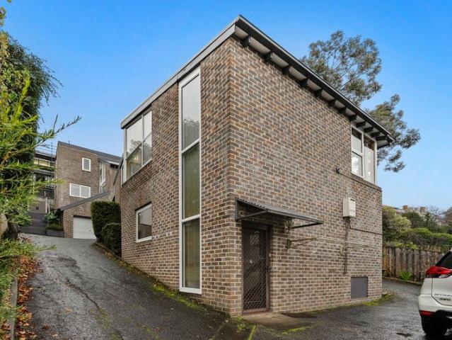 Townhouse for rent in Hobart, Tasmania